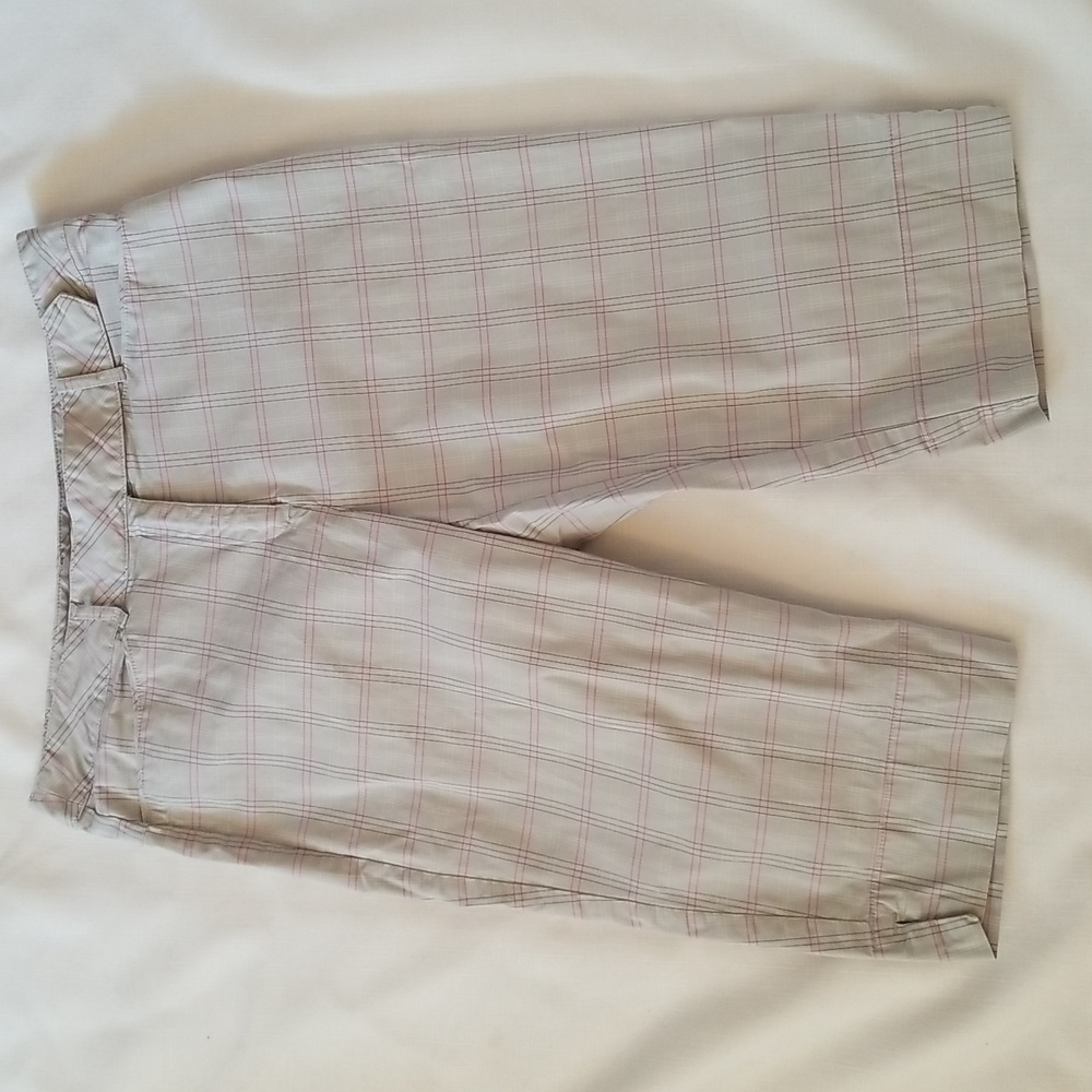 LADY HAGEN CAPRI GOLF PANTS GRAY PINK PLAID BREAST CANCER AWARENESS